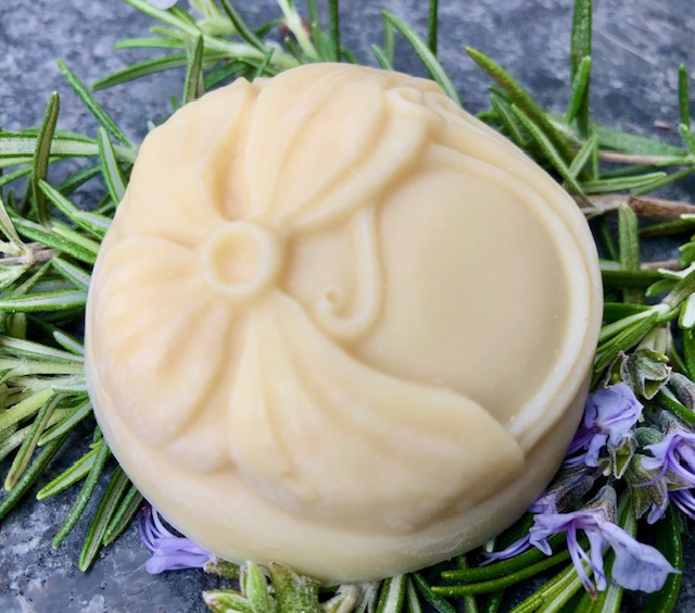 Rosmarinseife - "Die Stabilisierende" - ca. 45 g Rosmarinseife - "Die Stabilisierende" - ca. 45 g